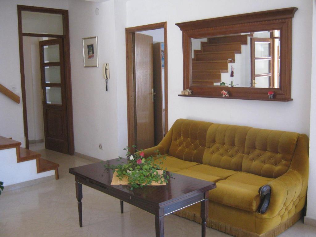 Apartments And Rooms Artemida Dubrovnik Room photo